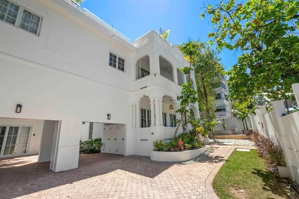 Villa Bohemia - Gated Estate - 1 Of 2 San Juan